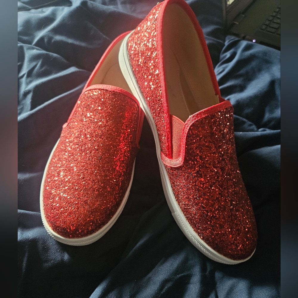 New Feversole Glitter Slip Ons... Sz8.5